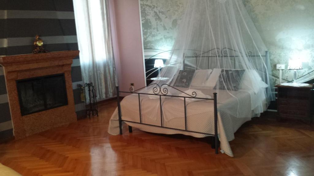 Bed and Breakfast San Francesco Residenza Mantua Habitación foto